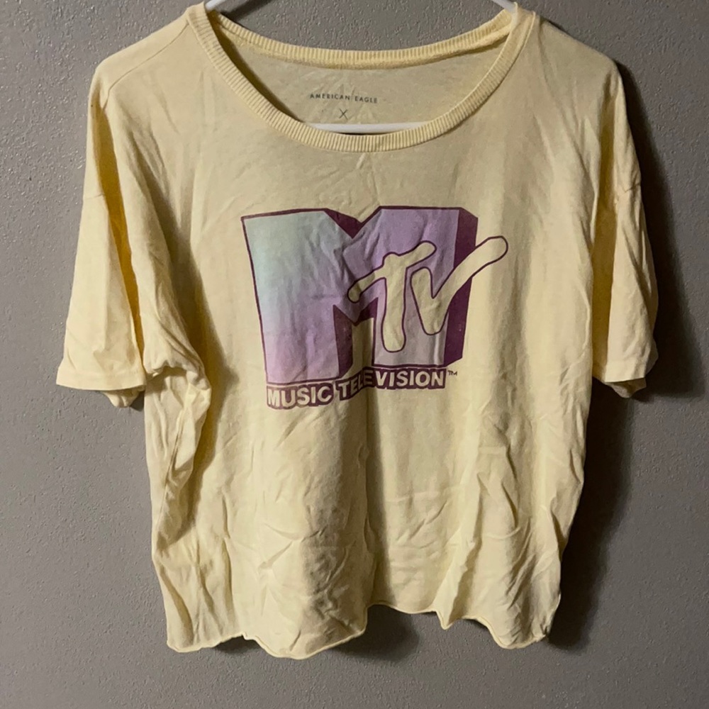 American eagle t shirt